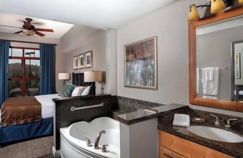 Sevierville Resort | Great Smokies Lodge 1 Bedroom