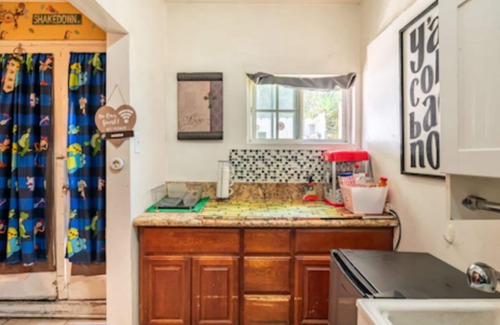 Walnut Valley Apartment | Great stay with games 35 min from Disneyland,universal studios,knotts berry farm