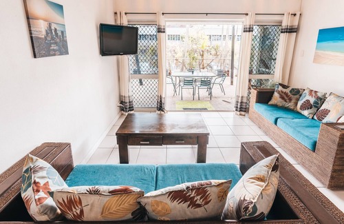 Cairns North Apartment | GREAT VALUE FOR MONEY.