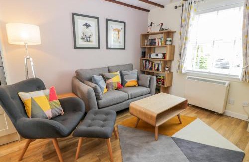 Ellenabeich House | Grebe Cottage