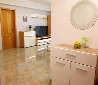 Cisnadie Apartment | Green Garden