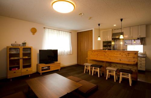 Iida Cabin | Green Grass Hakuba