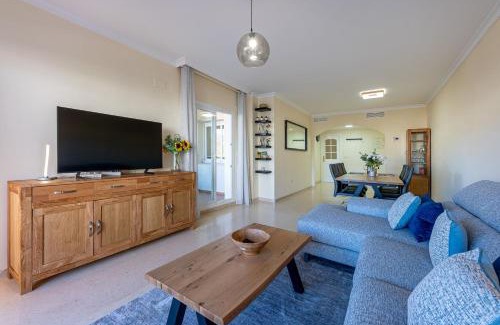 Elviria Apartment | Green Hills Chic 3 Bed Apt Elviria, Marbella