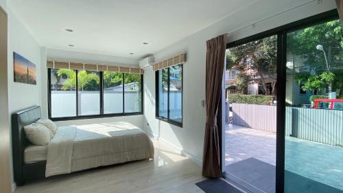 Kathu House | GREEN HILLS VILLAS - Dan An House