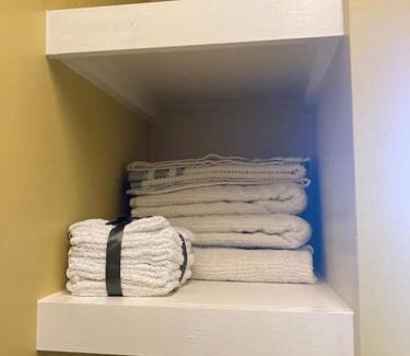 Lakewood Apartment | Green Home 25 min from downtown