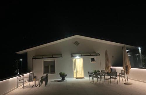 Melara Apartment | Green House in campagna