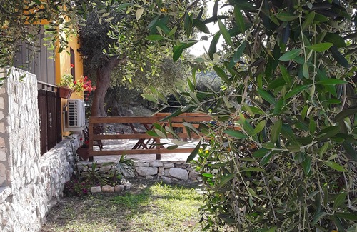 Vieste House | Green house nature Highway 89 km. 101 + 200 Vieste