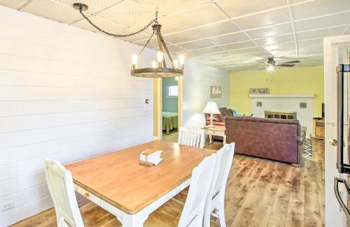 Markesan House | Green Lake Vacation Home with Screened Porch!
