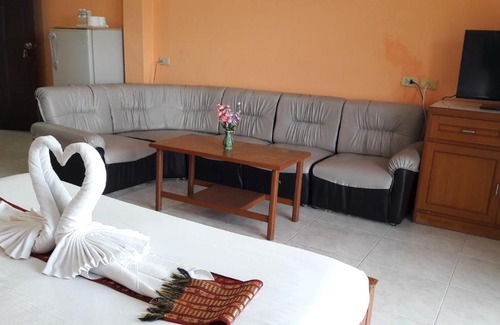 Nanai Road Hotel | Green Mango Guesthouse