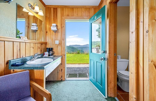 Saluda Hotel | Green River Lodge