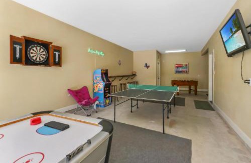 Canyon Lake House | Green Roof Cottage