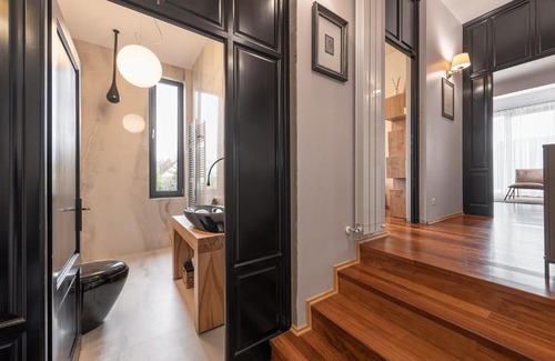 Cluj-Napoca House | Green Villa by the Lake
