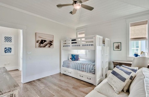 Seacrest Beach House | Green Wave