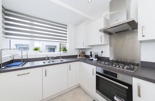Reading House | Greenfield Modern 3 Bed room Home - Southscote lane, Reading