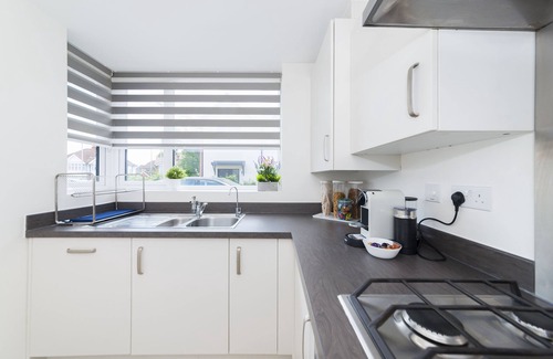 Reading House | Greenfield Modern 3 Bed room Home - Southscote lane, Reading