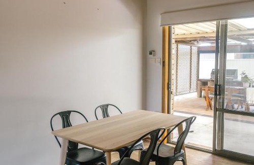 Lake Wangary House | Greenly Getaway - Family Friendly Home
