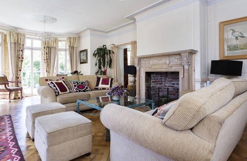 Greenwich West House | Greenwich Spectacular, by Veeve