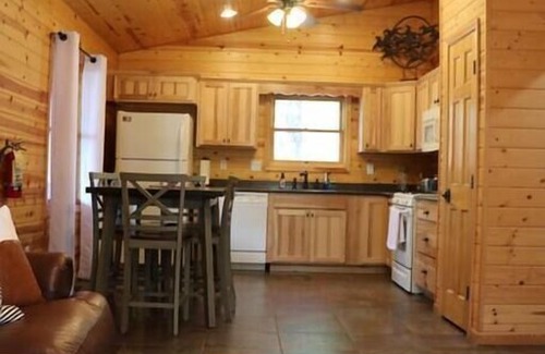 Greer Cabin | Greer "Monteverde's Retreat" #104 @ Riverbend Cabins