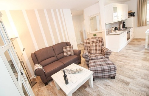 Greetsiel Apartment | Greetsiel - Spacious apartment on the ground floor