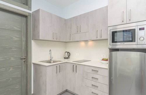 Mar Mikhael Hotel | Grey - Elegant Apartments in Awkar