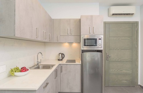 Mar Mikhael Hotel | Grey - Elegant Apartments in Awkar