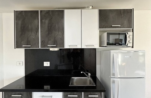 Koura Apartment | Grey Escape Apartements