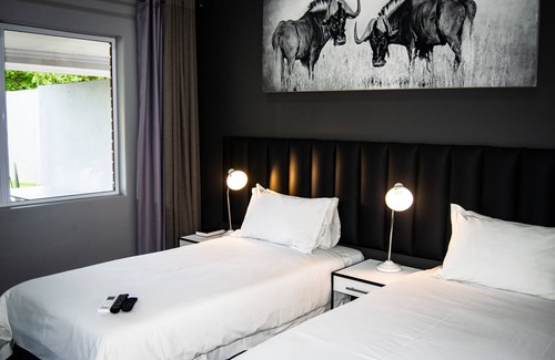 Newcastle Cabin | Grey Goose Game Lodge