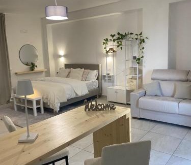 Santa Maria la Carita House | Grey Haven Apartments and Suites