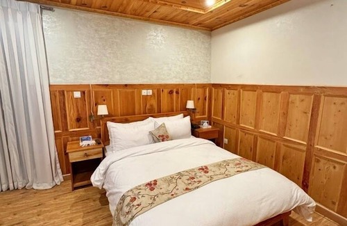 Kohistan Hotel | Grey Walls Mountain Huts & Cottages