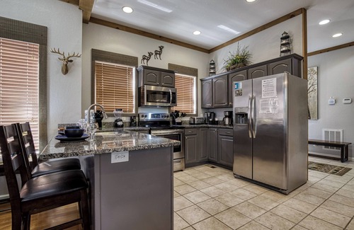 Gatlinburg RV Rental | Greystone, Hot Tub, Game Room, FREE Attraction tickets each paid day, Pool Table