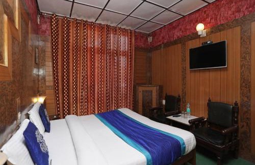 Mallital Hotel | GRG Hotel Ankur Lake View Mall Road Nainital -Comfortable Stay with Family