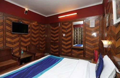 Mallital Hotel | GRG Hotel Ankur Lake View Mall Road Nainital -Comfortable Stay with Family