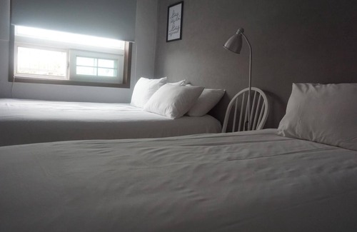 Wagol House | Grim Garden Guest House