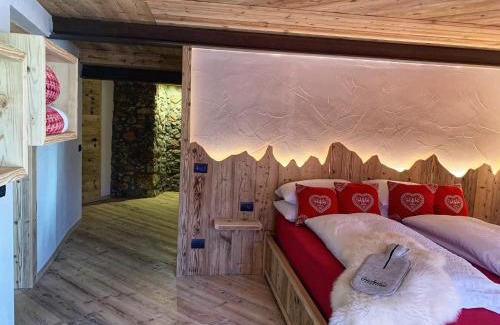 Varena Bed & Breakfast | Grizzly Haus & Frosch Restaurant - Teritoria