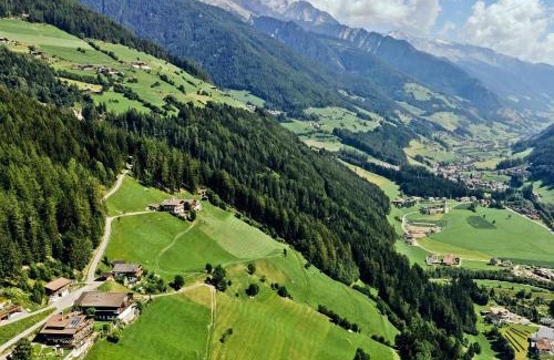 Valle Aurina Apartment | Großstahlhof Mountain & Panorama View
