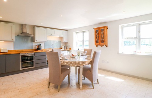 East Norton Cottage | GROOMS COTTAGE, pet friendly, character holiday cottage in Uppingham