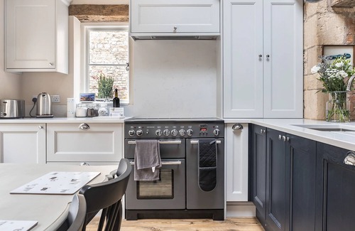Chipping Campden Cottage | Grooms Lodge, Chipping Campden - Taswell Retreats