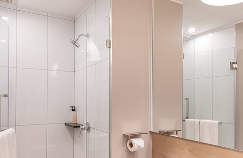 Thanon Phetchaburi Hotel | GROOVE AT SIAM