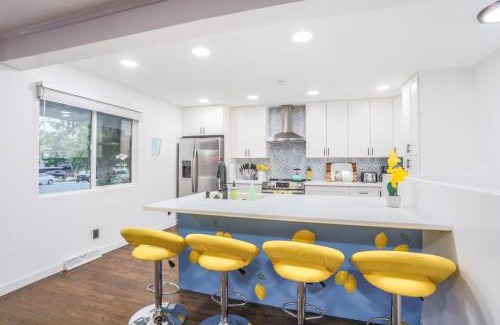 Westminster House | Groovy Getaway With 4 KING Beds And A Hot Tub