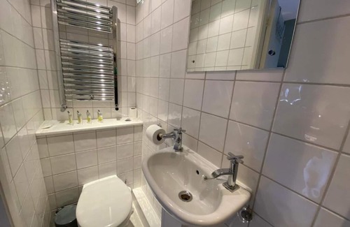 Chester House | Grosvenor Place Guest House