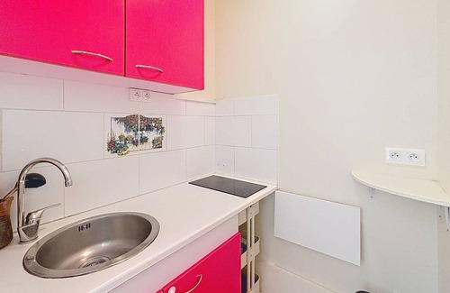 Merville-Franceville-Plage Apartment | Ground Floor Apartment with Terrace, Near Shops, Sleeps 4