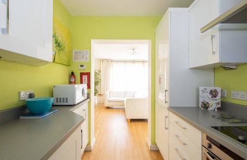 East Wittering Apartment | Ground Floor Apartment Nr Beach & Village