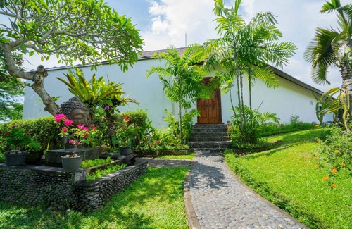 Bengkel Sari Villa | Group Getaway! 2BR Private Pool Villa in Tabanan