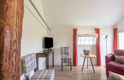 Montfoort House | Group home The Old Farmhouse with terrace in Montfoort