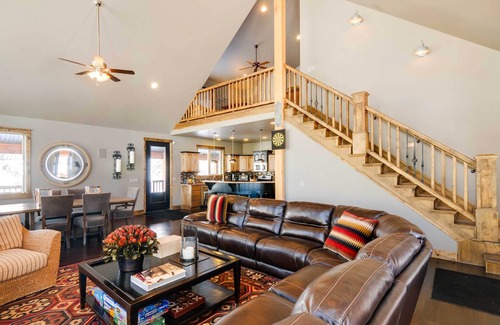 Brian Head Cottage | Group Ski Getaway Near the Base of Chairlift 8!