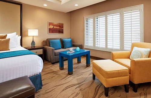 Village of La Jolla Hotel | Group Vacation! Near Children's Pool Beach