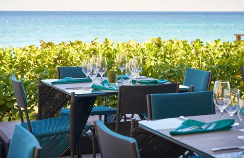 Hillsboro Beach House | Group Vacation, 3 Spacious Units! Pool, Pets Allowed, Parking!