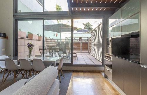 la Vila de Gracia Apartment | Groups in Gracia 3 rooms 10 pax with Free WiFi Pool and Terrace