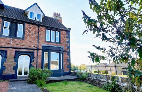 Egremont House | Grove House