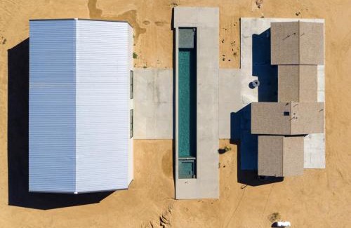 Landers House | Grow House by Fieldtrip Remote Lux w 100ft Pool